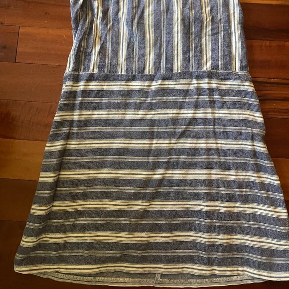 Hollister sundress - Picture 2 of 3